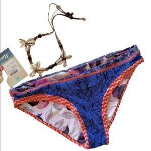 NWT. Maaji Reversible  Chimeric Wayfarer  Sz L Bikini Bottom